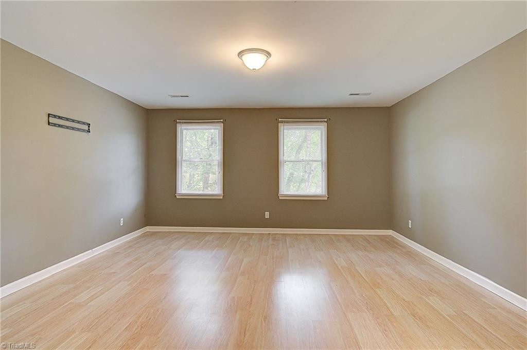 Building Photo - 1508 Trinity Garden Cir
