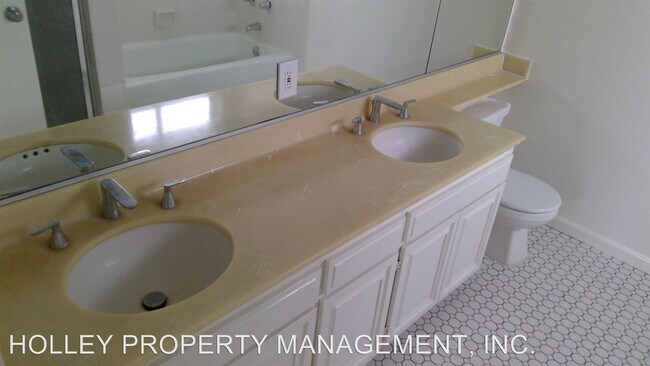 Building Photo - 3735 Keystone Ave