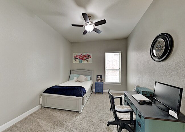 Building Photo - Spacious 4-Bedroom Ranch-Style Rental with...