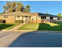 Building Photo - 2401 NW 43rd Cir