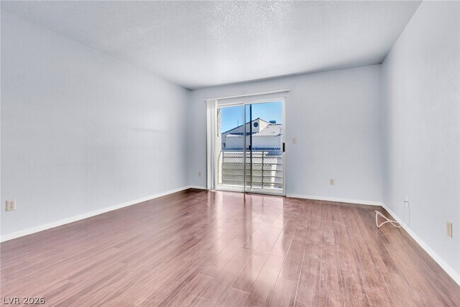 Building Photo - 6250 W Flamingo Rd