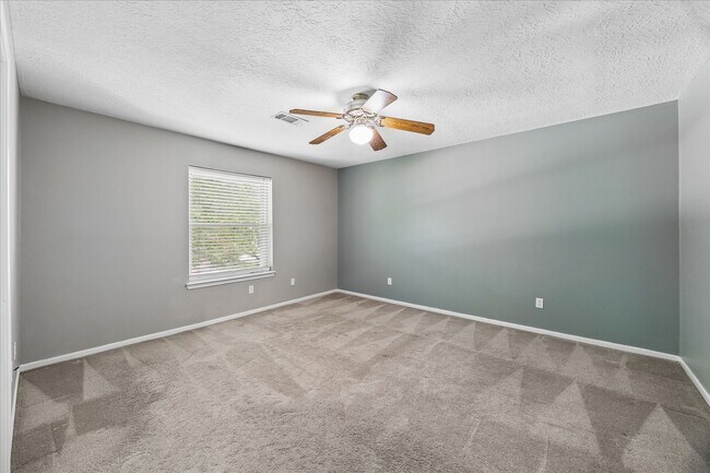 Building Photo - 12526 Mill Hedge Dr