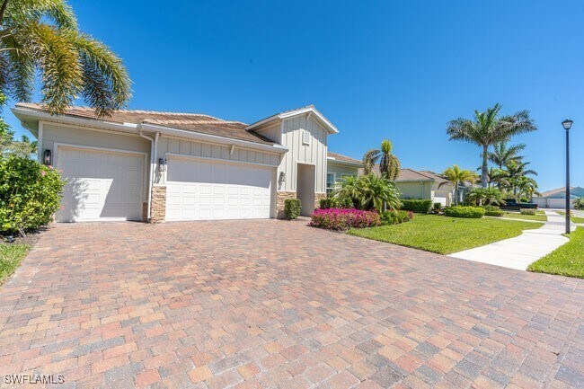 Building Photo - 14717 Leeward Dr