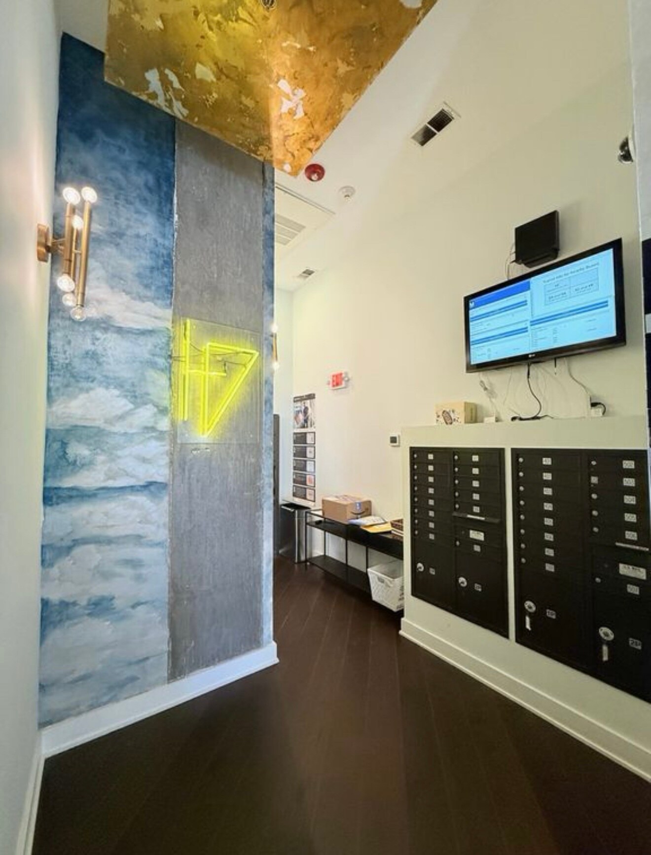 Mailroom - 1402 H St NE