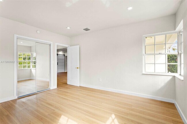 Building Photo - 9132 Froude Ave