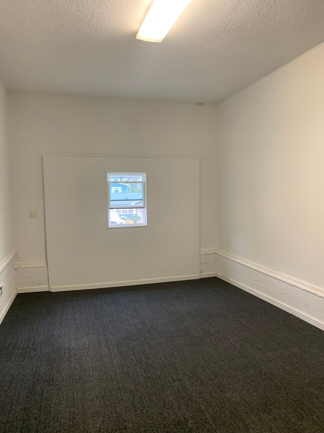 Building Photo - 3 Bedroom Home in Hixson