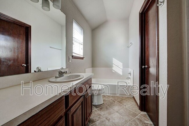 Building Photo - 16416 Oconee Creek Dr