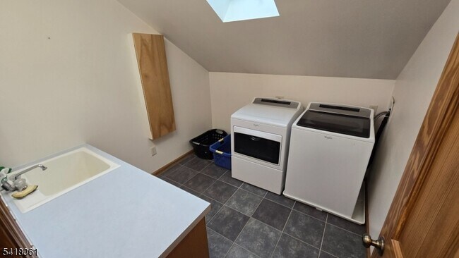 Building Photo - 120 Camp Wasigan Rd