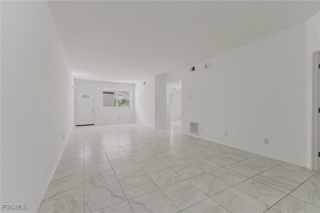 Building Photo - 5612 Rose Garden Rd