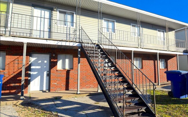 901/903/909 S 15th Street - 901/903/909  S 15th Street