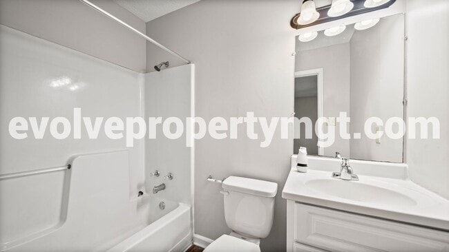 Building Photo - 3712 Firethorne Dr