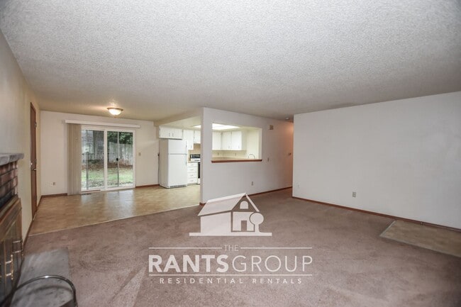 Building Photo - Charming 3 Bedroom Rambler in Great Lacey Location — Apply Today