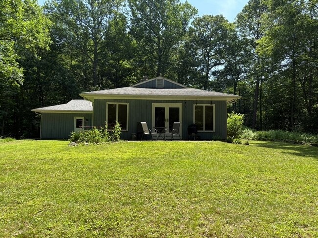 Building Photo - 32 Sheep Pasture Rd