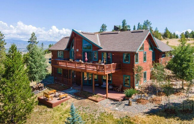 Building Photo - 33 Timberline Dr