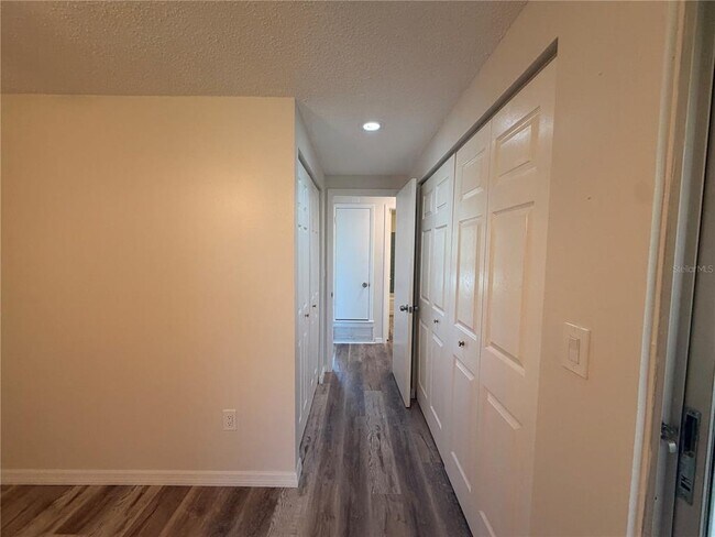 Building Photo - 4694 Nele St
