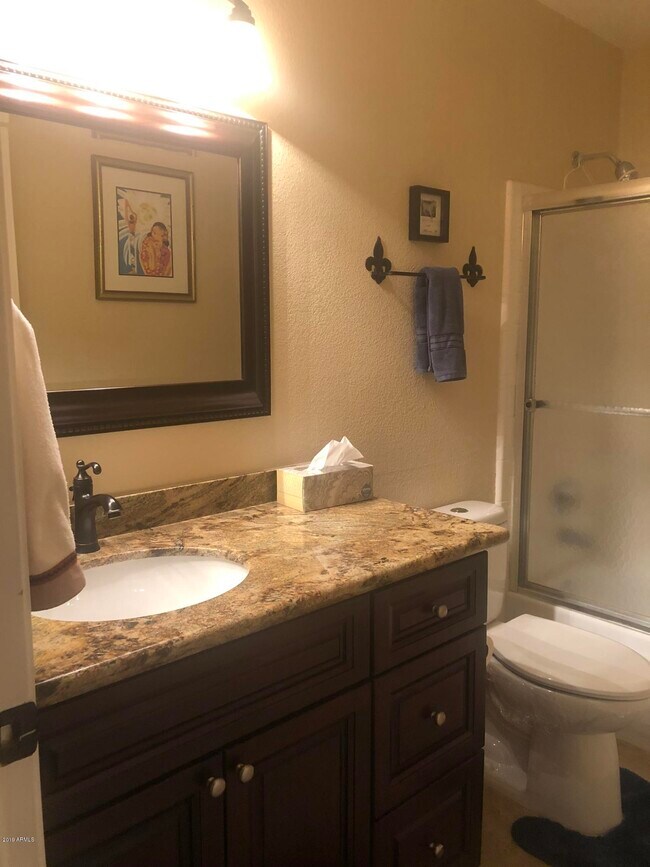 Building Photo - 3923 N 151st Ave