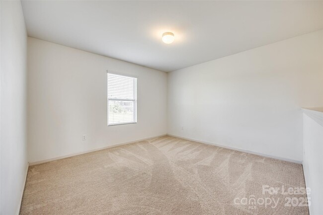 Building Photo - 826 Summerlake Dr
