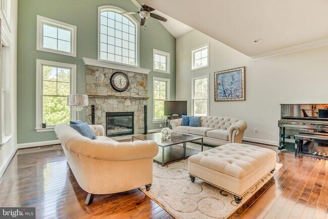 Building Photo - 1751 Tysons Crest Ln