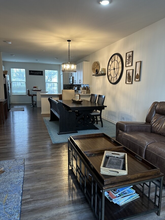 Building Photo - 1645 Sager Way