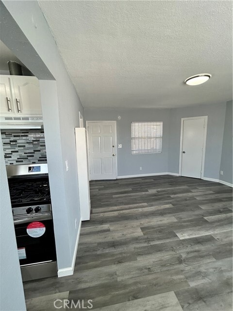 Building Photo - 6517 Avalon Blvd