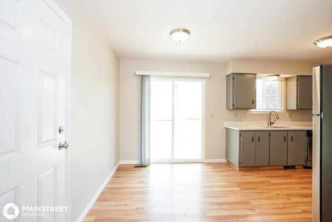 Building Photo - 1493 S 500 E