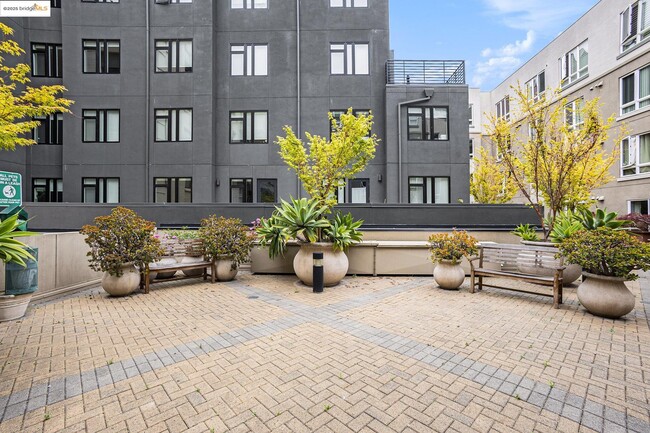 Building Photo - 1511 Jefferson St