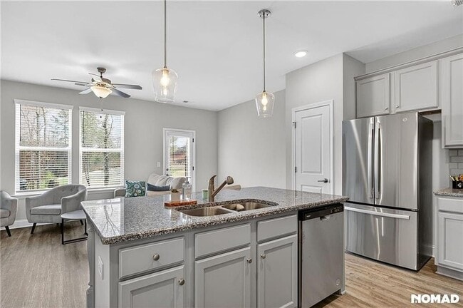 Building Photo - Luxury 3BR Golf Course Townhome in Chimney Oaks – Resort-Style Living
