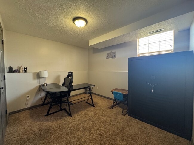 Building Photo - 3261 S 1500 W