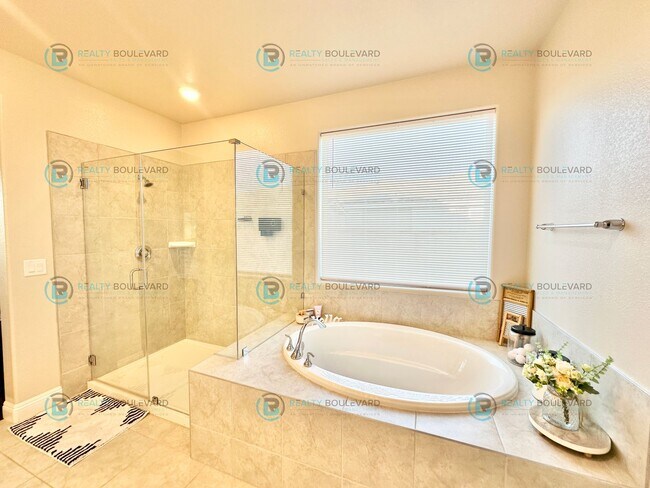 Building Photo - Welcome to your dream home, where modern elegance meets unparalleled convenience!