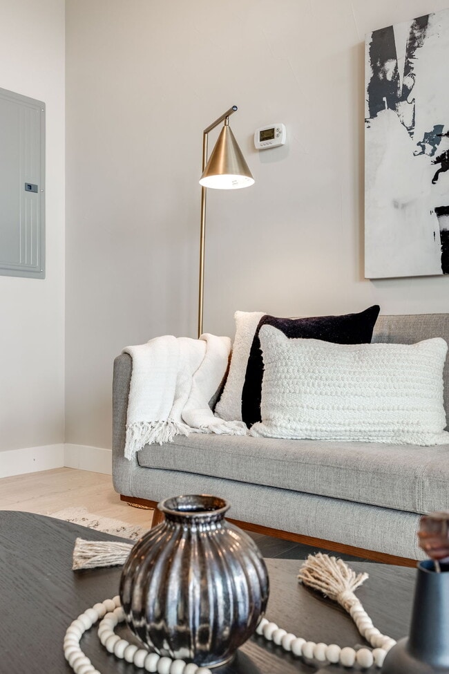 Building Photo - 3198 Blake St