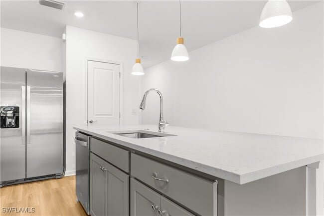Building Photo - 27859 Solis Grande Dr