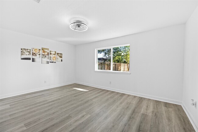 Building Photo - 11423 Hazen St