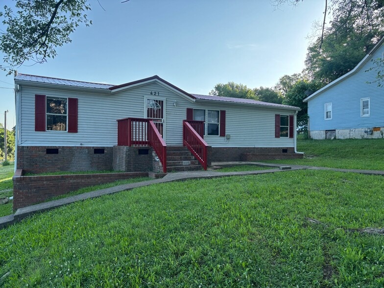 Building Photo - 421 Hannaway St