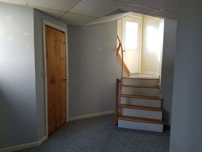 Building Photo - Duplex at Wards Hill