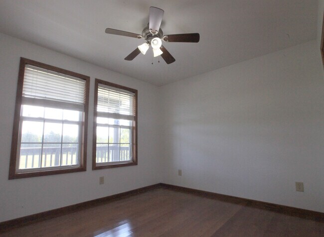 Building Photo - 1042 Murray-Kittrell Rd
