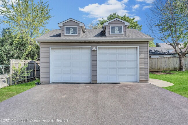 Building Photo - 8 Oceanport Ave