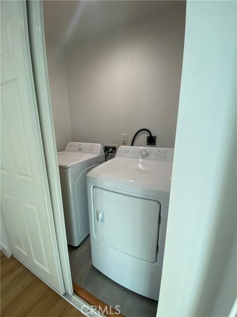 Building Photo - 10424 Graham Ave