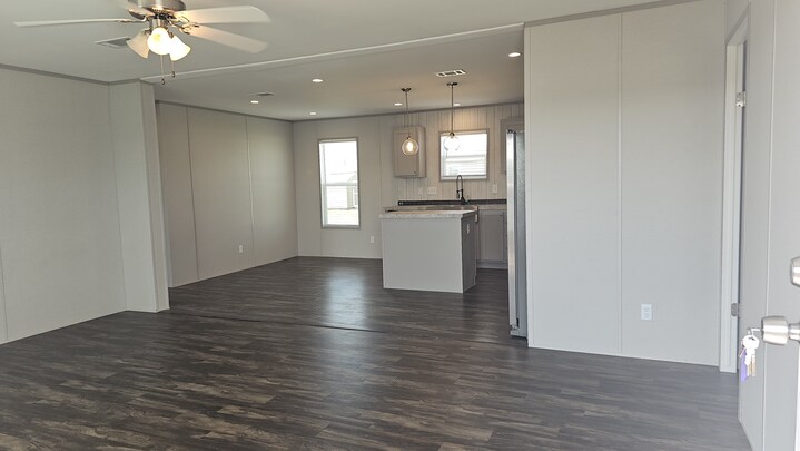 Building Photo - 130 Cirrus Cir