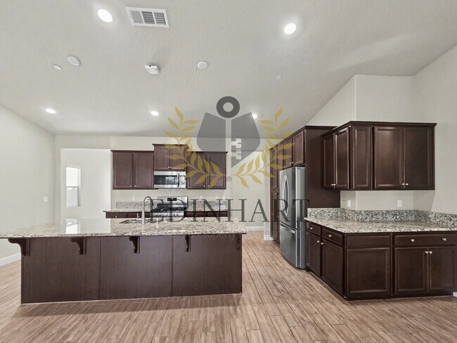 Building Photo - 1132 S Simon St