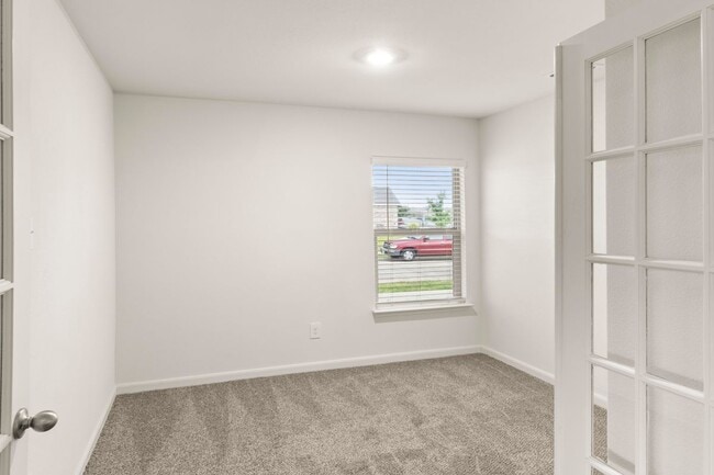 Building Photo - 3016 Boran Dr