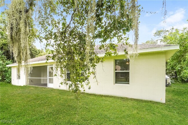 Building Photo - 4200 Polynesia Rd