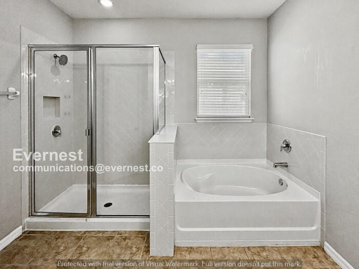 Building Photo - 11602 Warren Oaks Pl