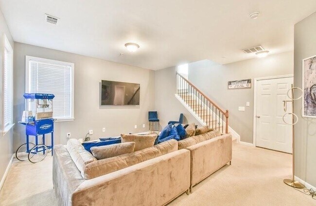 Building Photo - 6174 Indian Wood Cir