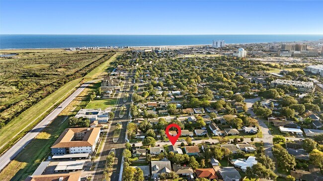 Building Photo - 106 Trout Ave