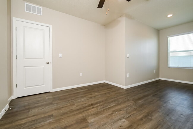 Building Photo - 12758 Rustic Cedar Pl