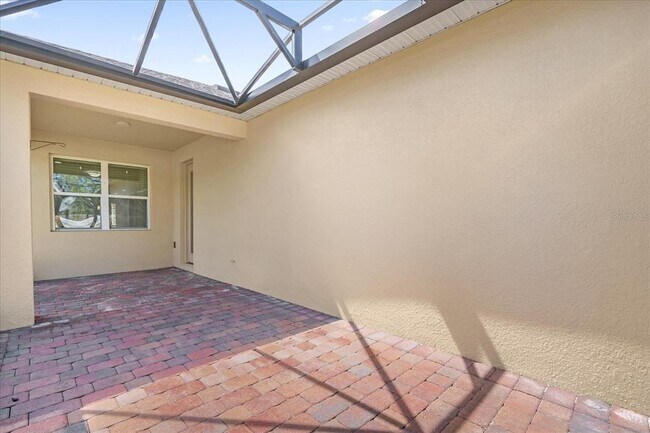 Building Photo - 15113 White Wagtail Ln