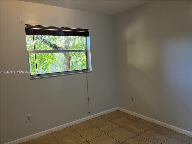 Building Photo - 4111 Stirling Rd