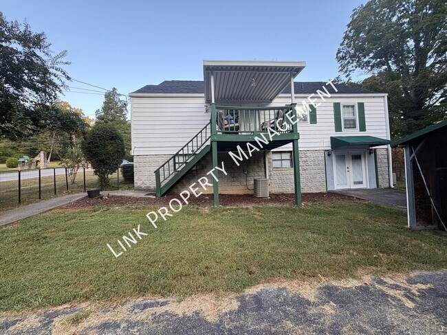 Building Photo - 106 S Germantown Rd