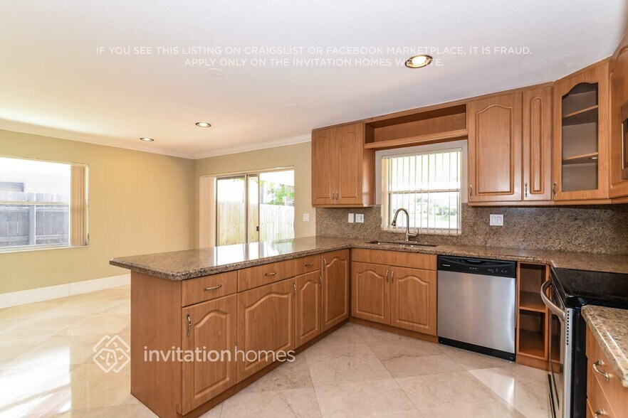 Building Photo - 6731 SW 155th Ave