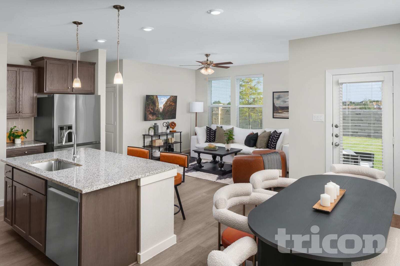 Building Photo - 2537 Finch Holw Dr